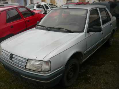 Náhradní díly -   Peugeot  309